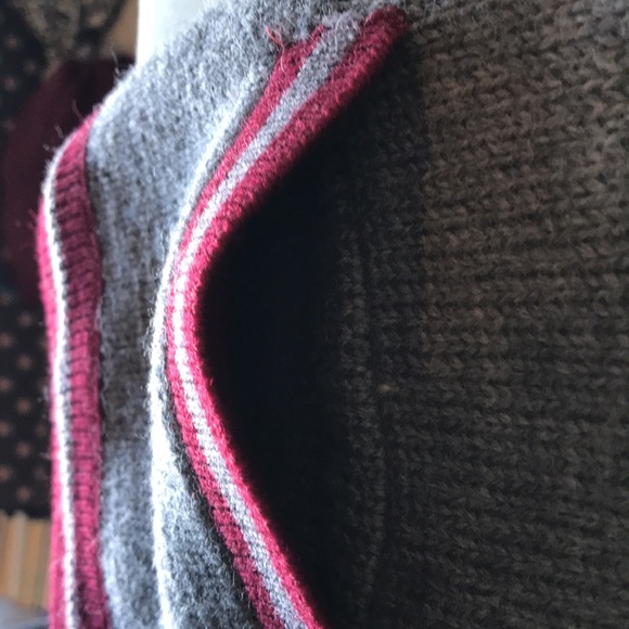 Vintage 1960s Evan Picone Wool Sweater Cardigan. Size Medium. - Picture 6 of 10